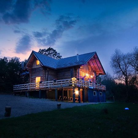 Woods Lodge Plitvice Lakes 德雷兹尼克格雷德 外观 照片