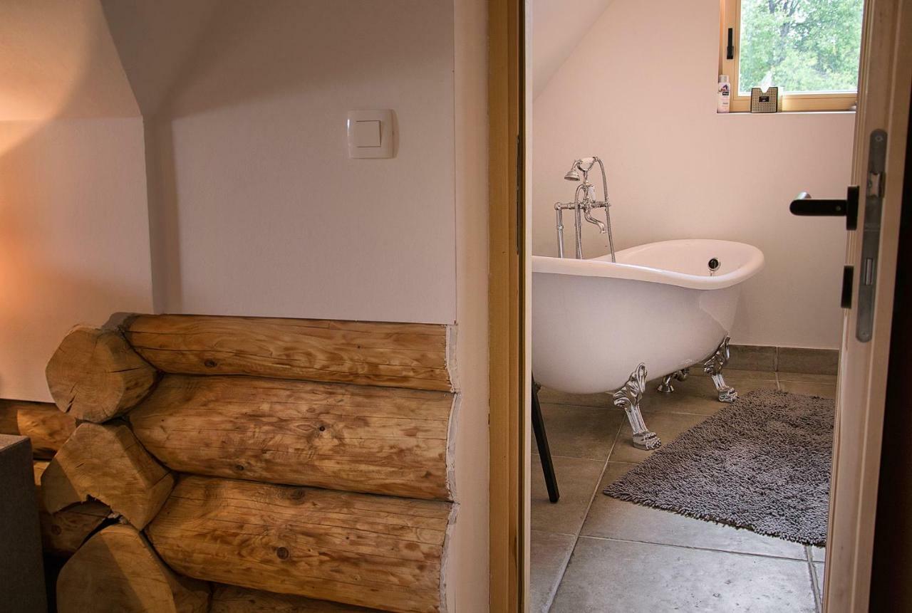 Woods Lodge Plitvice Lakes 德雷兹尼克格雷德 外观 照片